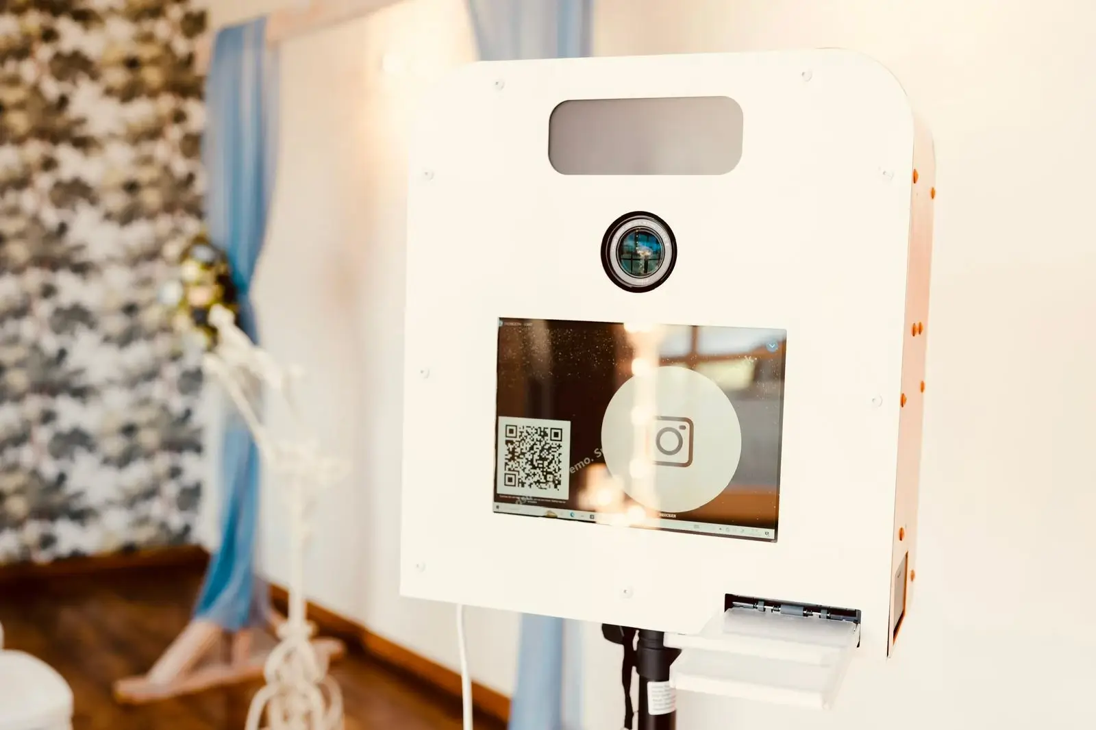 comparison table media 2